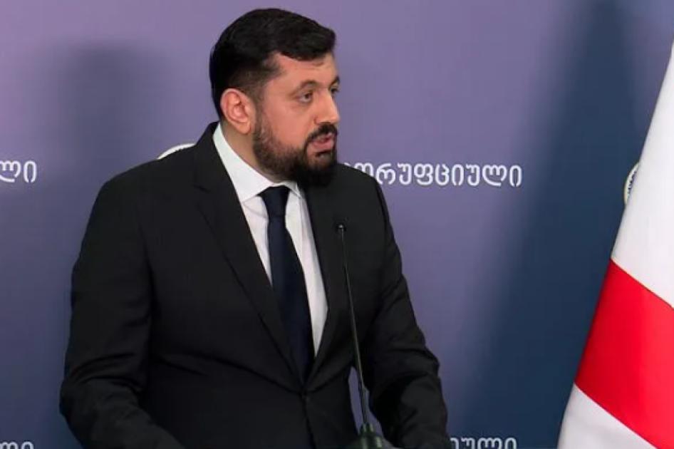 main-img