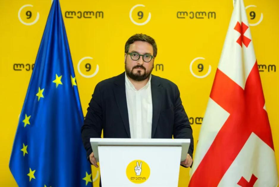 main-img