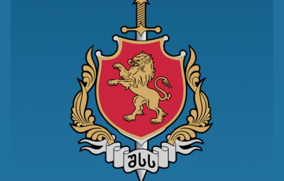 main-img