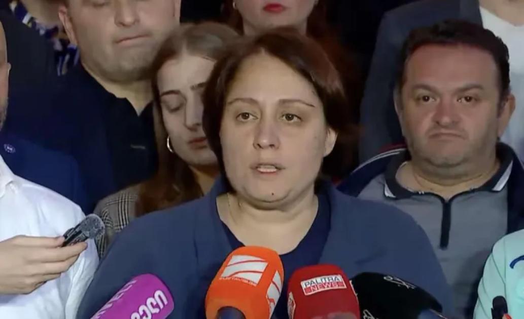 main-img