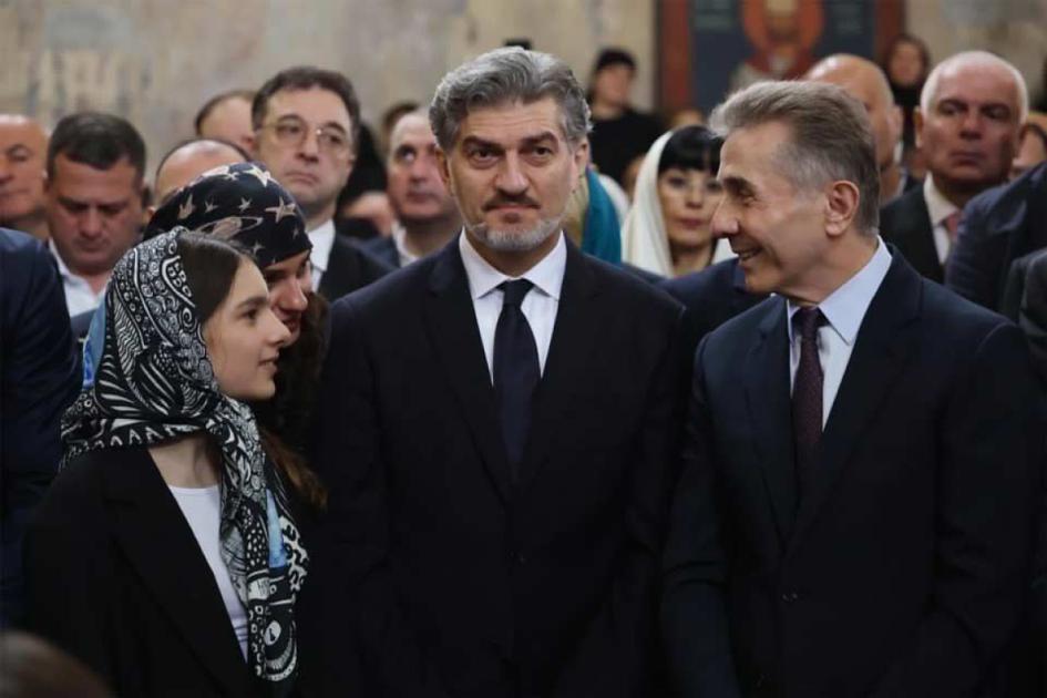 main-img