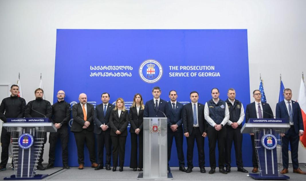 main-img