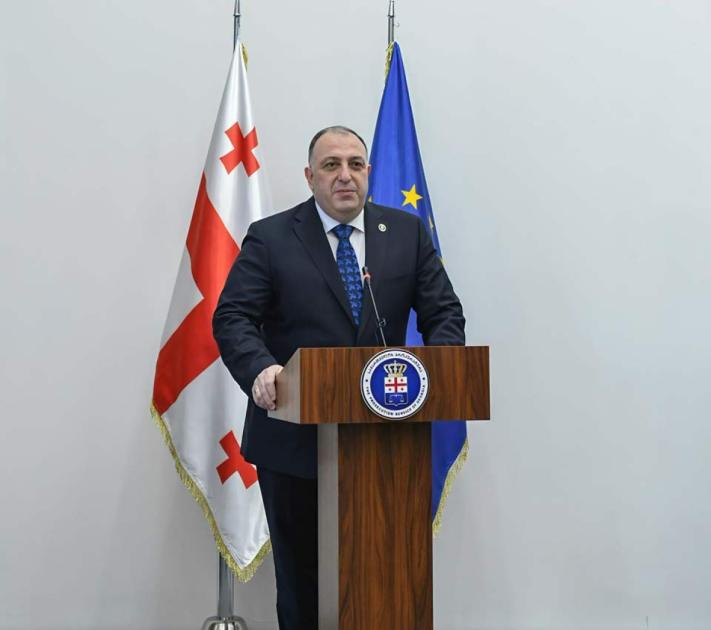 left-slider-image