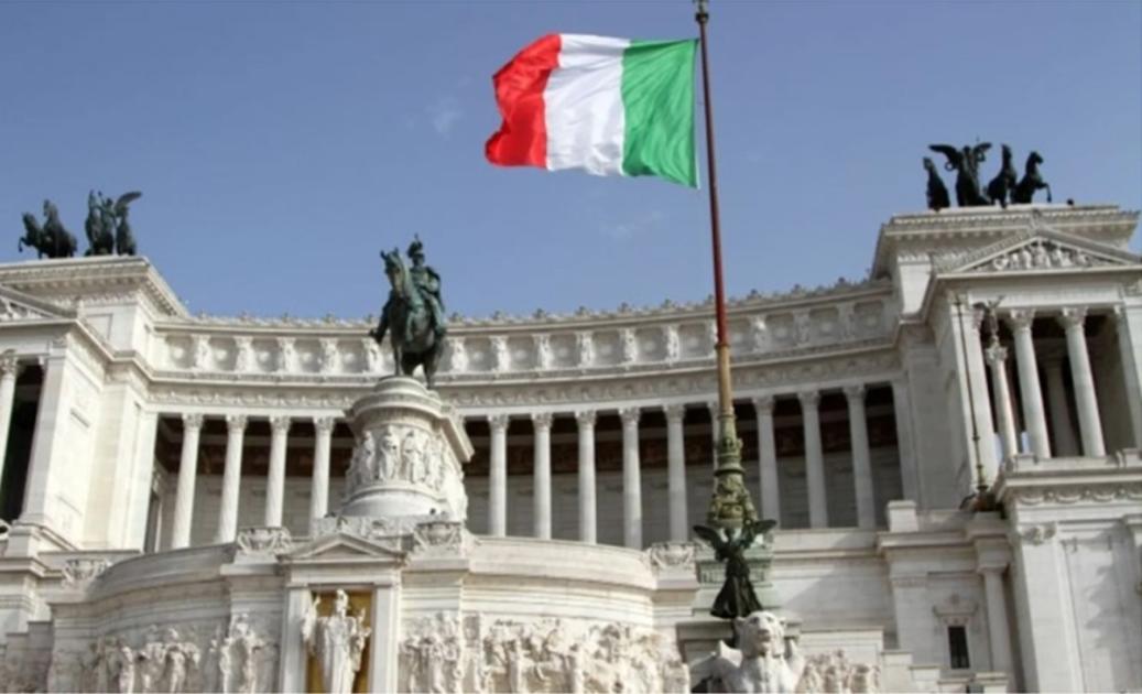 left-slider-image