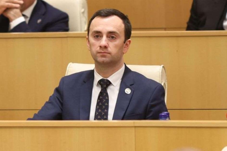 left-slider-image