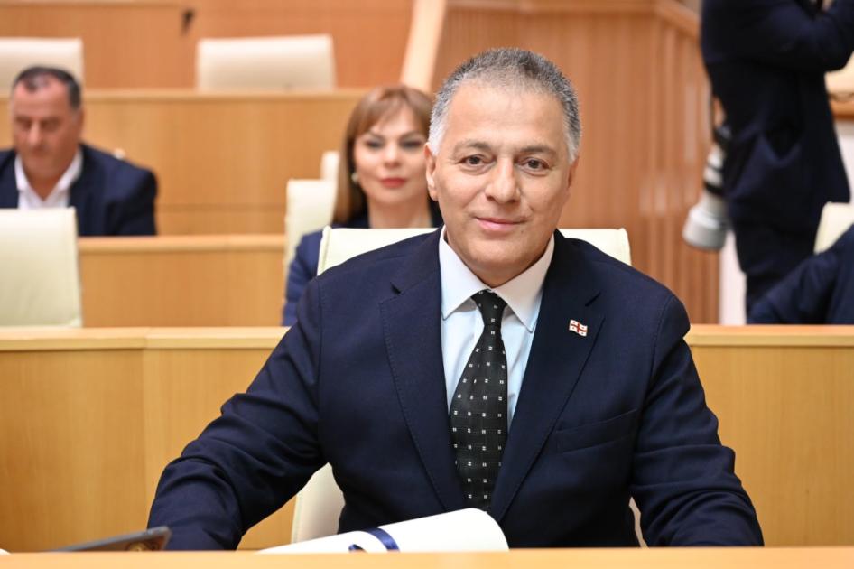 main-img