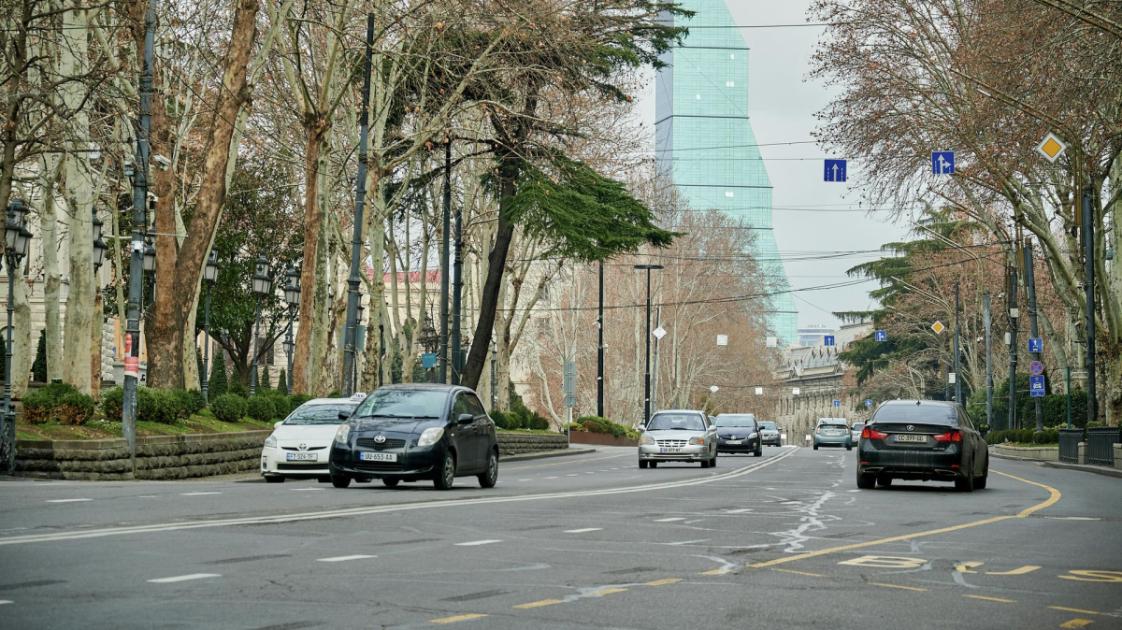 left-slider-image