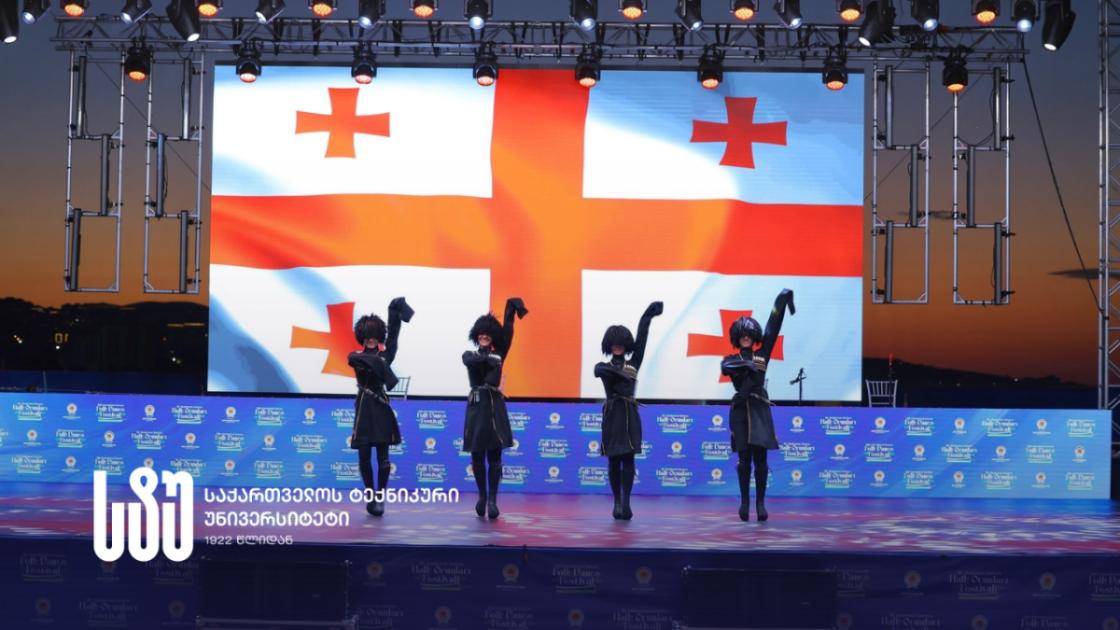 left-slider-image