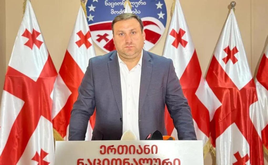 left-slider-image