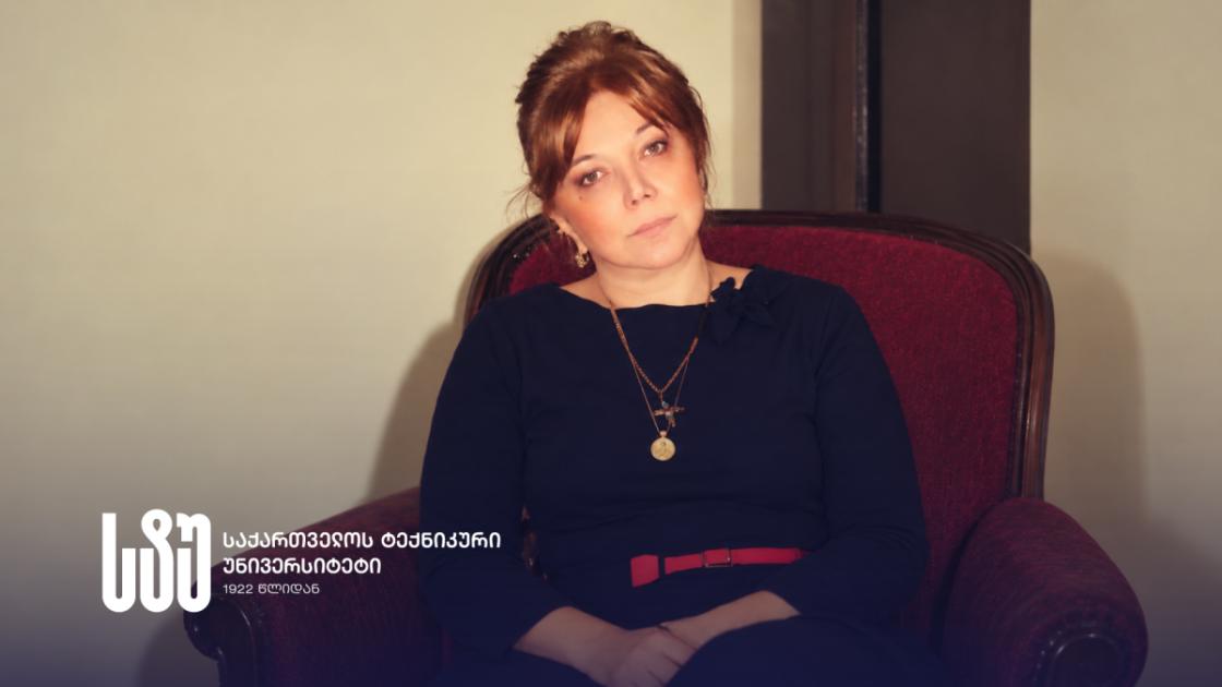 main-img