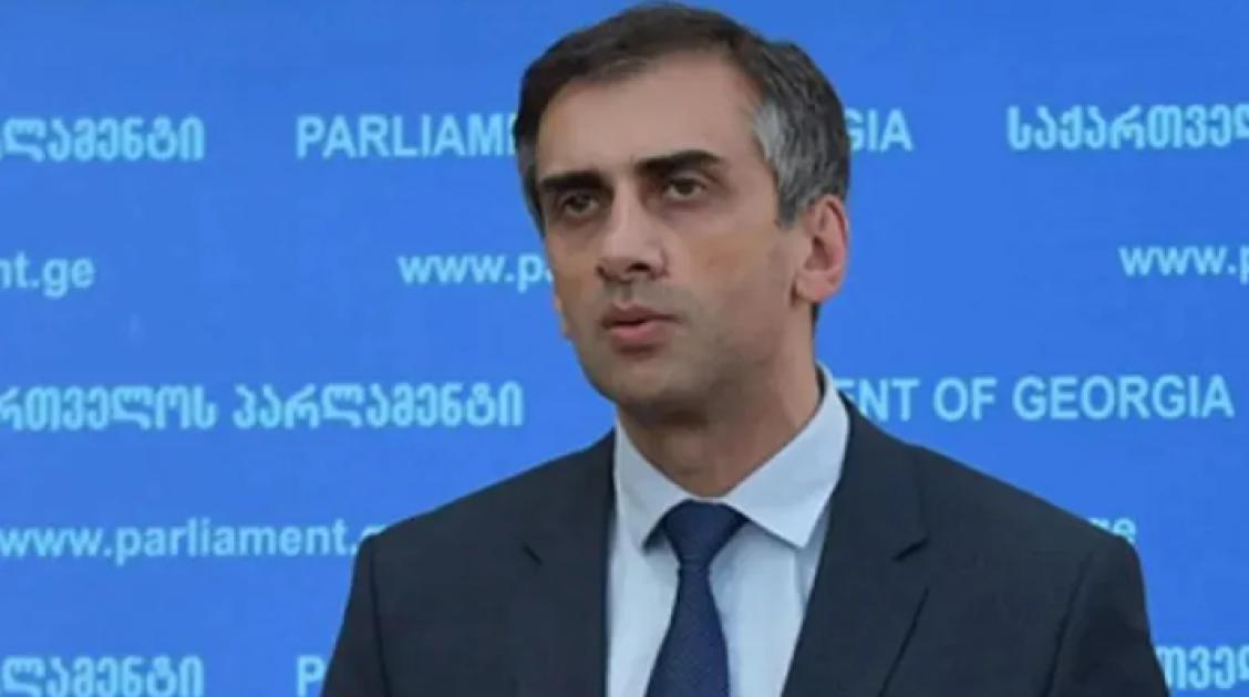 main-img