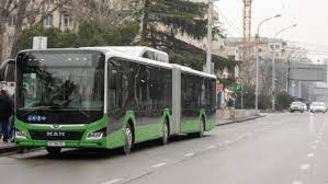 main-img