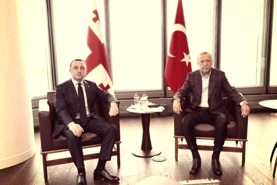 main-img