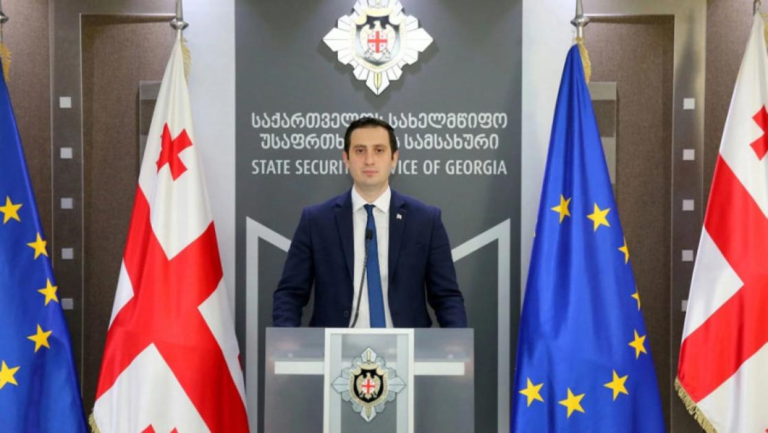 main-img