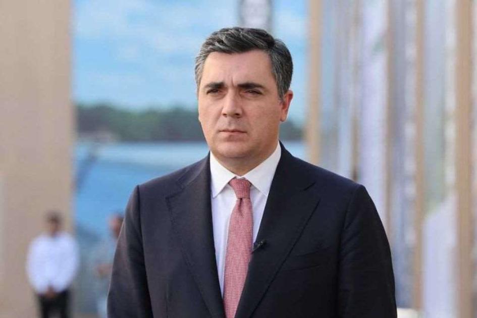 main-img
