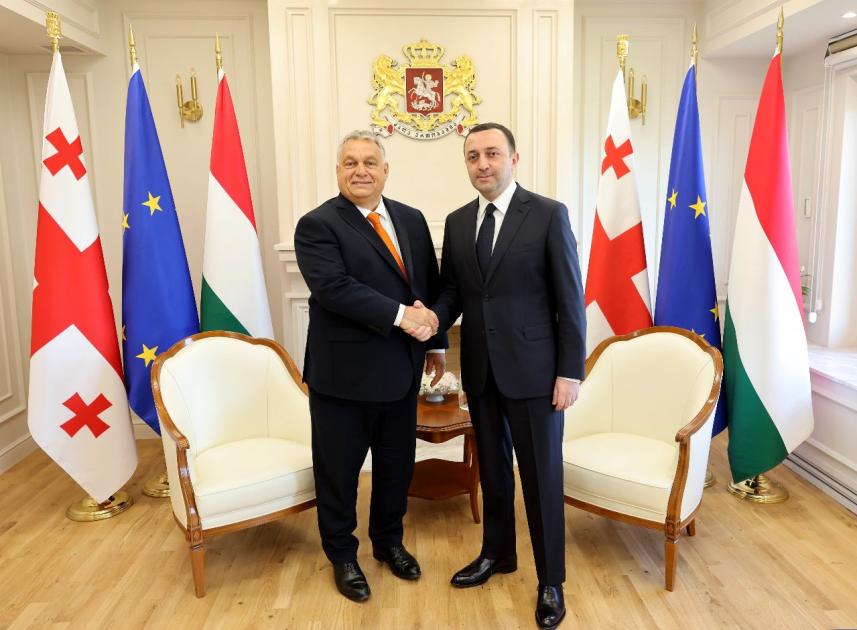 main-img