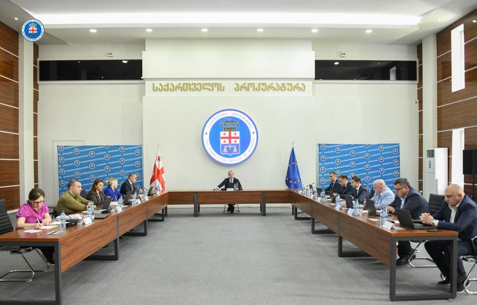 main-img
