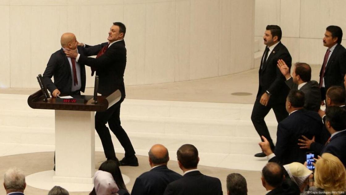 main-img
