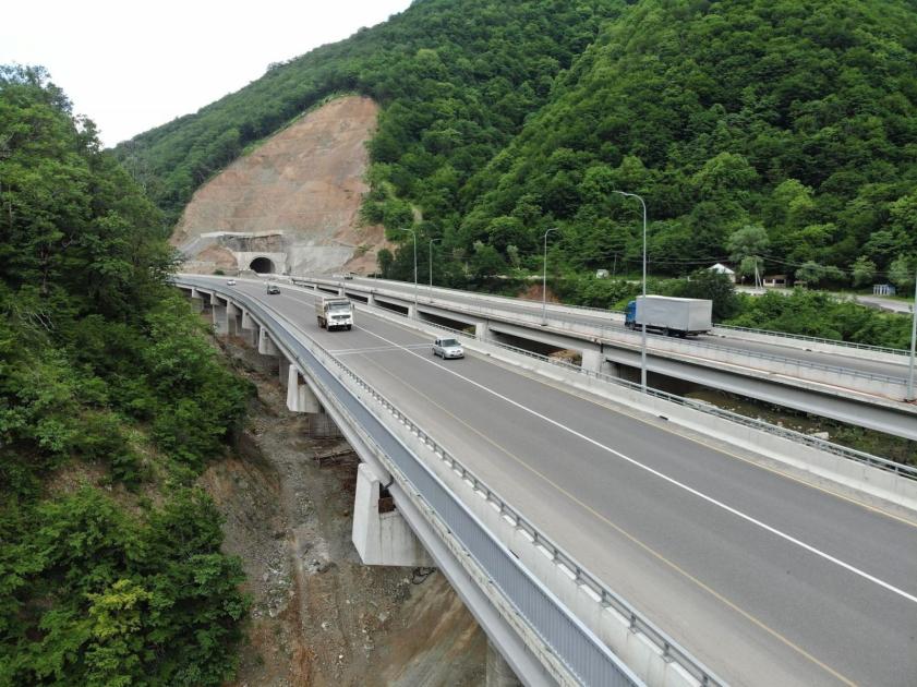 main-img