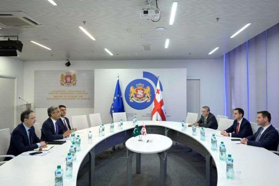 main-img