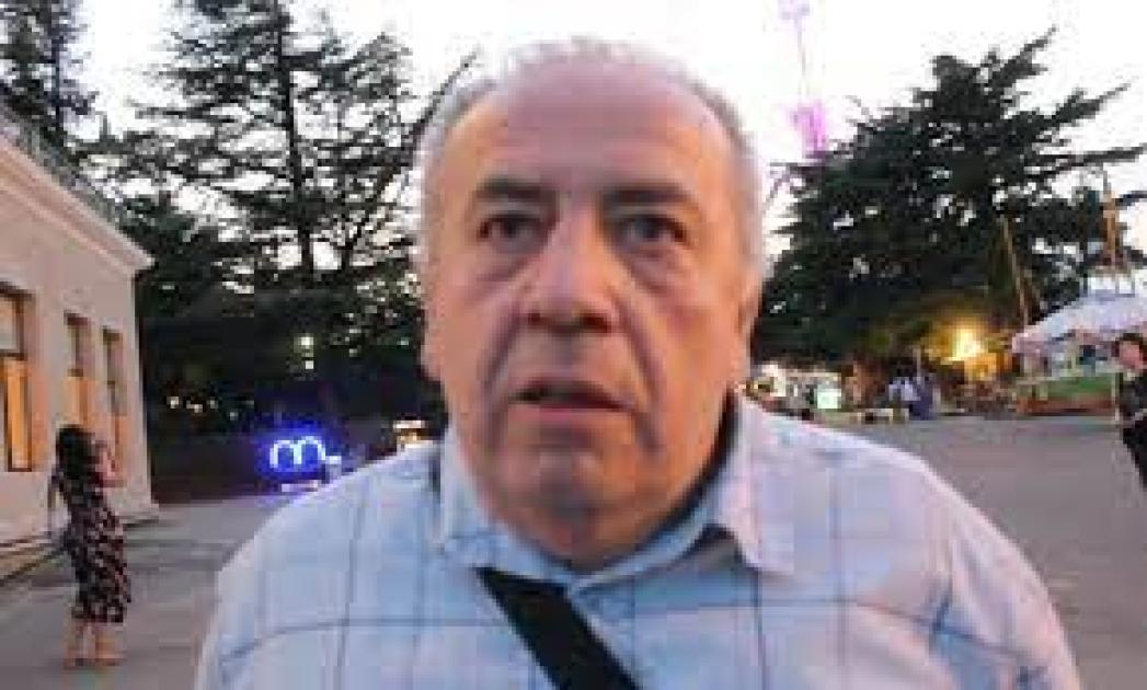 main-img
