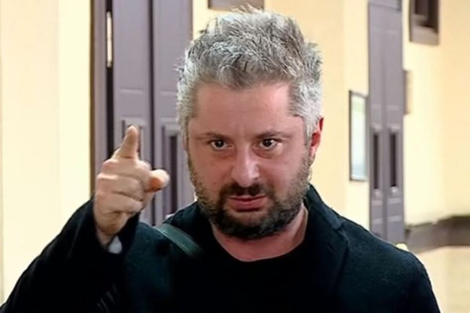 main-img