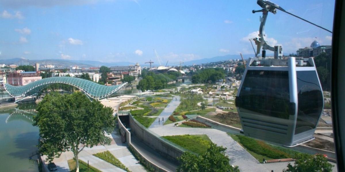 main-img