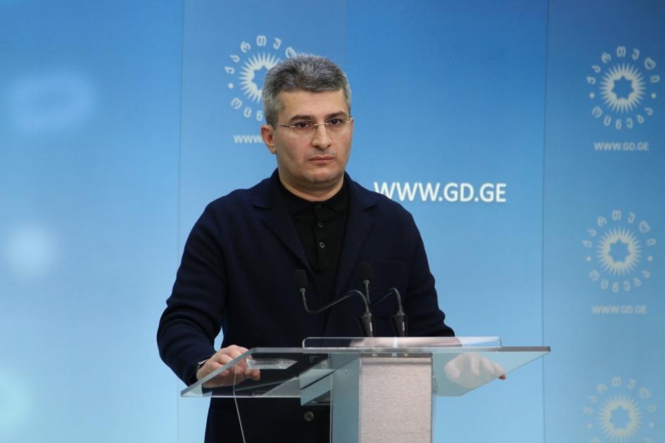 main-img