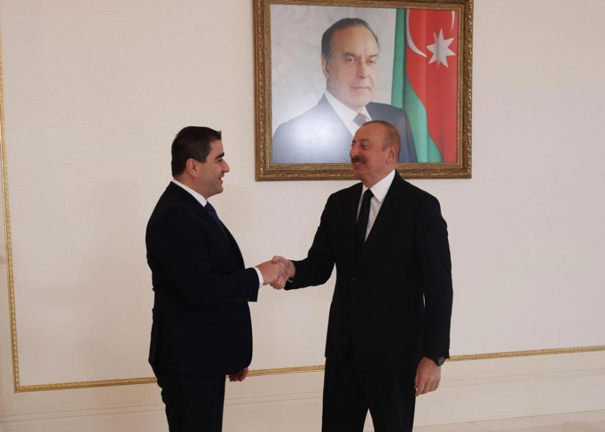 main-img